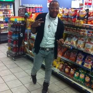 Meet your Posher, Deroy